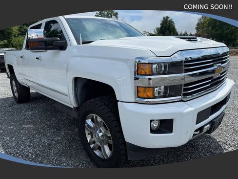 Used 2017 Chevrolet Silverado 2500 High Country w/ Duramax Plus Package AWD/4WD image 7