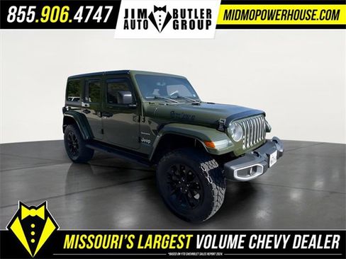 Used 2022 Jeep Wrangler Unlimited Sahara w/ Cold Weather Group image 2