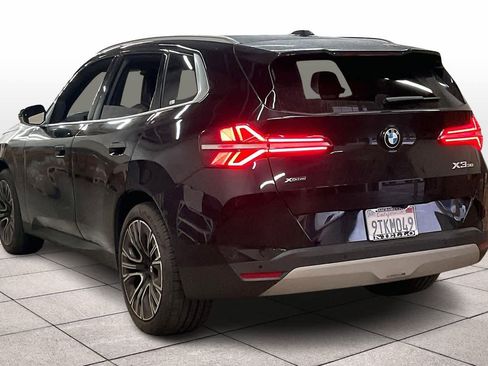Used 2025 BMW X3 xDrive30i w/ Premium Package image 14