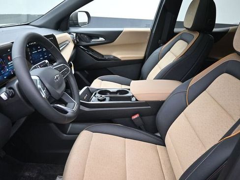 New 2026 Chevrolet Equinox ACTIV w/ Convenience Package III AWD/4WD image 16