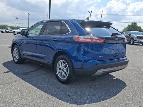 Certified 2023 Ford Edge SEL w/ Convenience Package AWD/4WD image 4