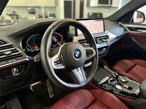 Used 2025 BMW X4 xDrive30i w/ Premium Package image 15