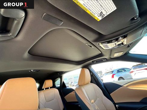 Used 2025 Lexus RX 350 Premium image 11