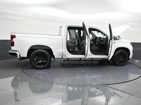 Used 2024 Chevrolet Silverado 1500 Custom image 34