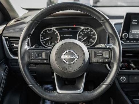 Used 2022 Nissan Rogue SV w/ SV Premium Package image 27