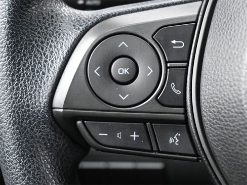 Used 2021 Toyota Corolla LE image 6