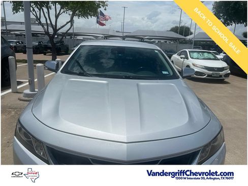 Used 2018 Chevrolet Impala Premier w/ Premier Confidence Package FWD image 2