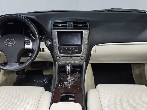 Used 2011 Lexus IS 250C RWD image 39