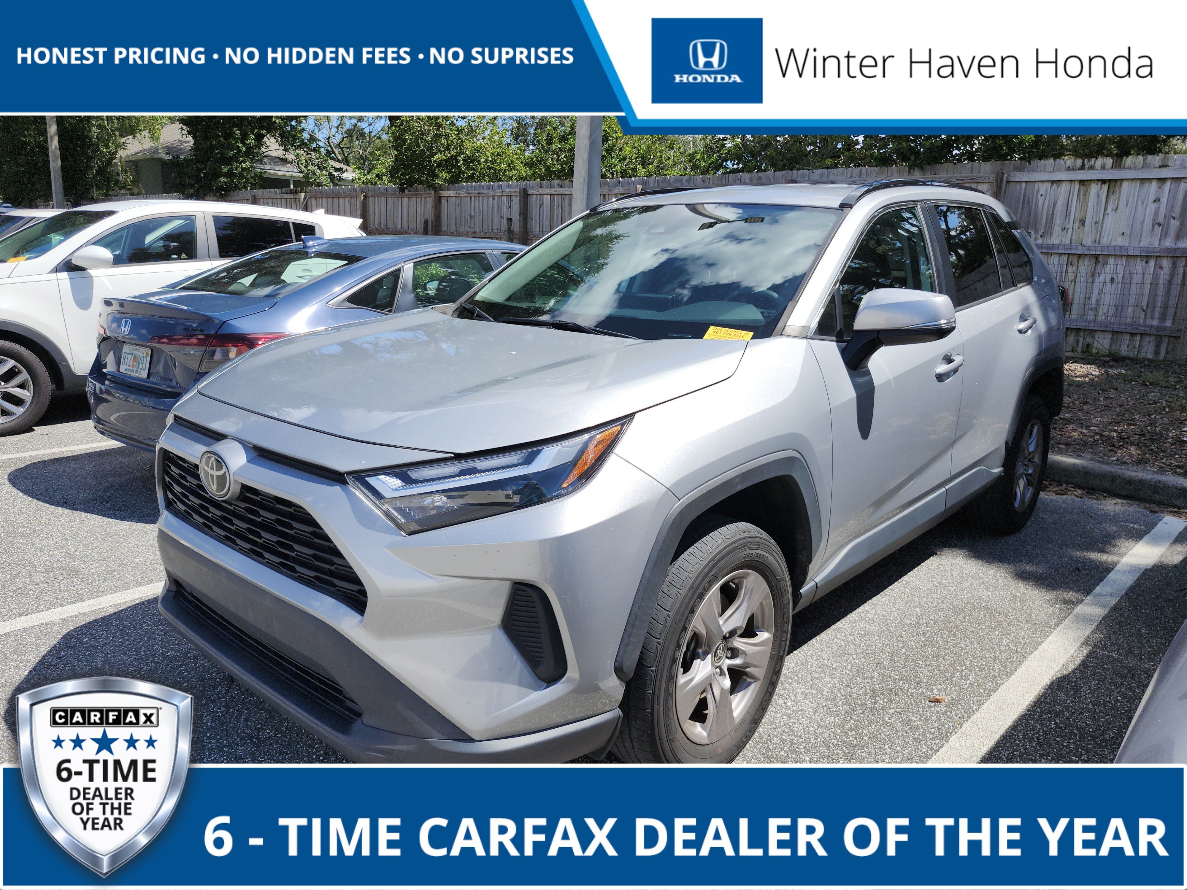 Used 2022 Toyota RAV4 XLE FWD image 1