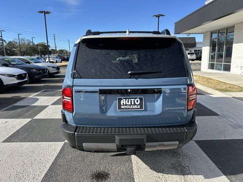 Used 2024 Toyota Land Cruiser image 4