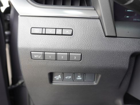 Used 2024 Lexus GX 550 AWD/4WD image 22