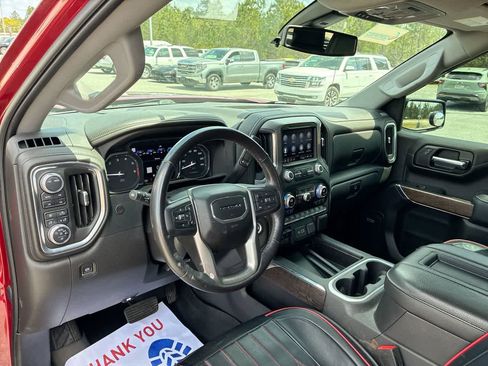 Used 2022 GMC Sierra 1500 Denali w/ Denali Premium Package image 10