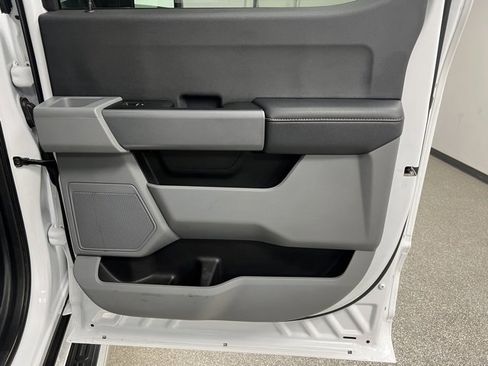 Used 2023 Ford F350 XLT image 46