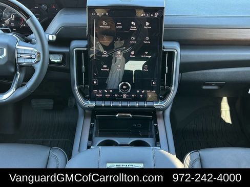 New 2026 GMC Yukon XL Denali w/ Denali Reserve Package AWD/4WD image 13