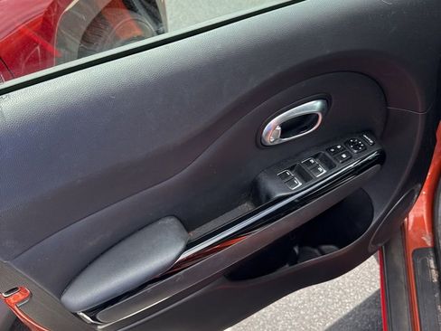 Used 2018 Kia Soul ! w/ Tech Package image 3