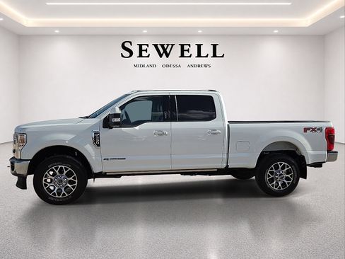 Used 2022 Ford F250 Lariat w/ Lariat Ultimate Package AWD/4WD image 2