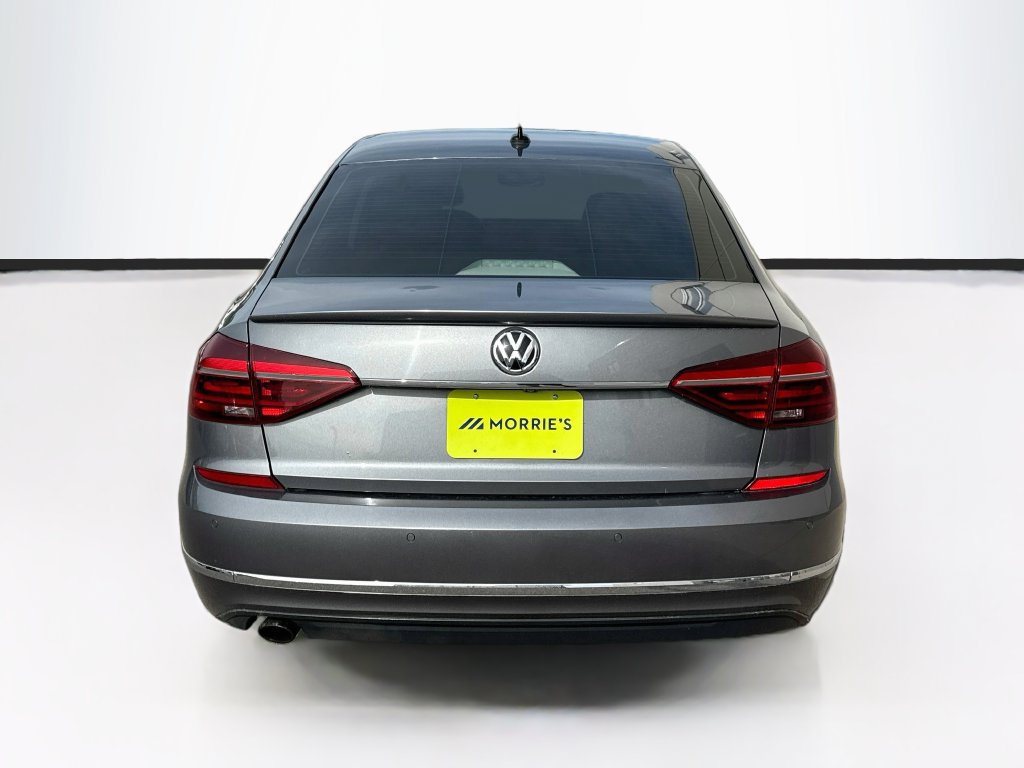 Used 2017 Volkswagen Passat 1.8T SEL Premium FWD image 6