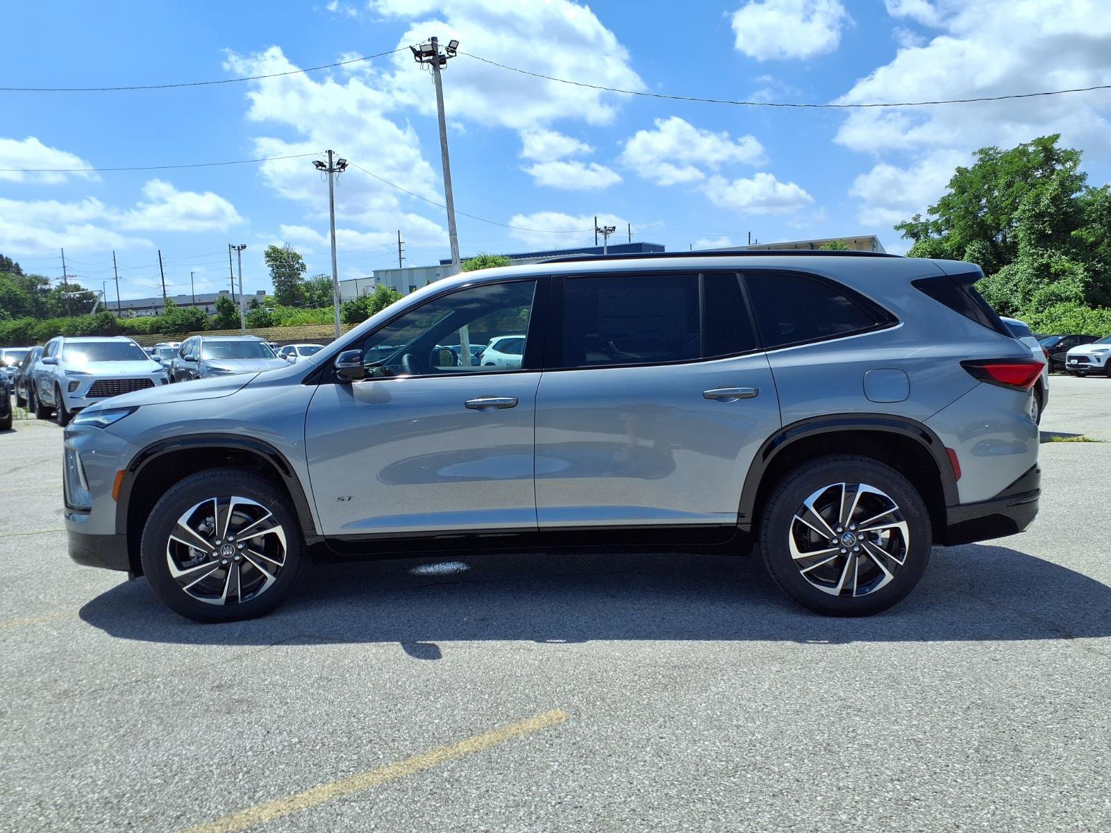 New 2026 Buick Enclave Sport Touring w/ Power Package FWD image 28