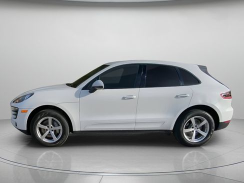 Used 2018 Porsche Macan image 15