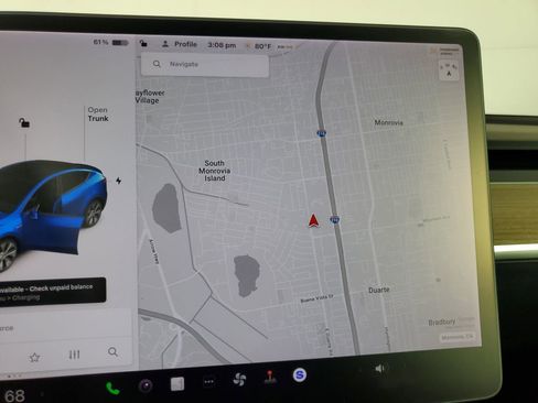 Used 2021 Tesla Model Y Long Range image 17