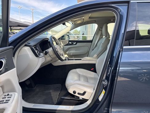 Certified 2023 Volvo XC60 B5 Plus w/ Climate Package FWD image 9