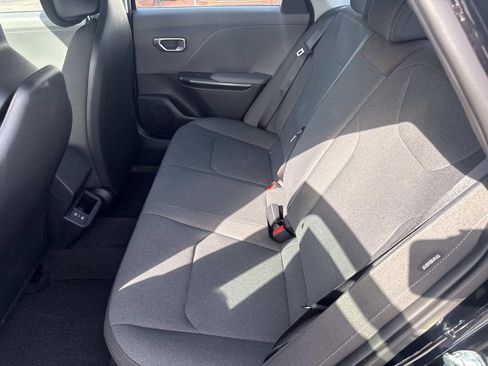 New 2025 Kia K4 LXS image 7