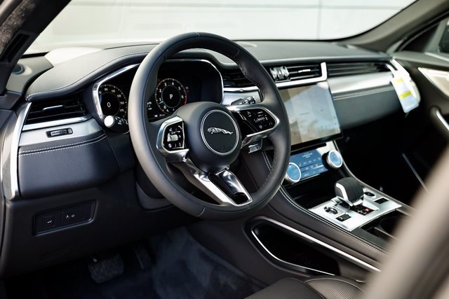 New 2026 Jaguar F-PACE R-Dynamic S AWD/4WD image 19