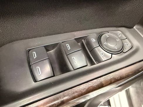 Used 2020 GMC Sierra 1500 Denali w/ Technology Package AWD/4WD image 29