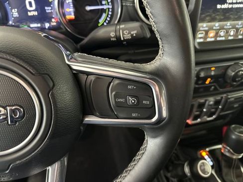 Used 2023 Jeep Wrangler Unlimited Sahara w/ Cold Weather Group image 16