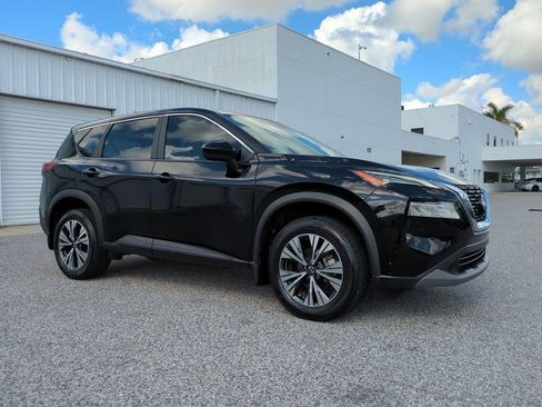 Certified 2023 Nissan Rogue SV image 3