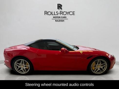 Used 2016 Ferrari California T RWD image 7