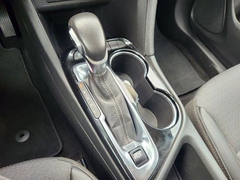 Used 2022 Buick Encore GX Select w/ Sport Touring Package image 22