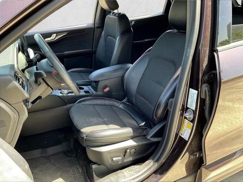 Used 2023 Ford Escape ST-Line w/ Tech Pack #1 FWD image 23