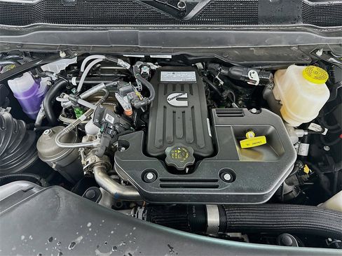 New 2026 RAM 5500 Tradesman w/ Chrome Appearance Group image 17