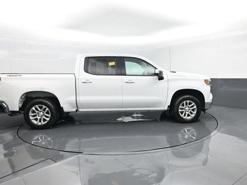 Used 2023 Chevrolet Silverado 1500 LT AWD/4WD image 4