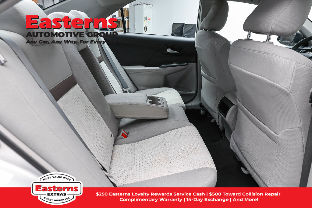 Used 2014 Toyota Camry LE FWD image 23