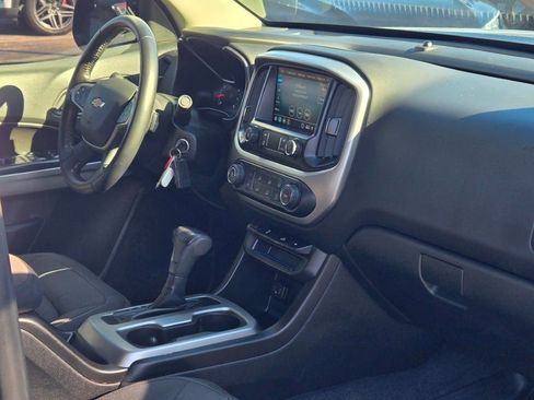 Used 2021 Chevrolet Colorado LT w/ LT Convenience Package image 7