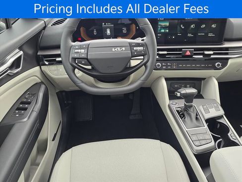 New 2026 Kia Sportage EX w/ EX Panorama Roof Package FWD image 13