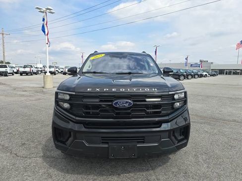 Certified 2025 Ford Expedition Max Active image 10