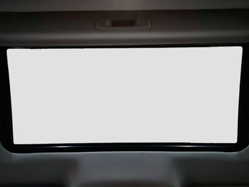 Used 2022 Nissan Rogue Sport SL w/ Premium Package FWD image 17