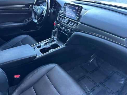 Used 2020 Honda Accord Sport image 17