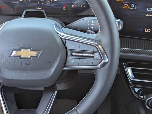 Used 2026 Chevrolet Traverse High Country image 21