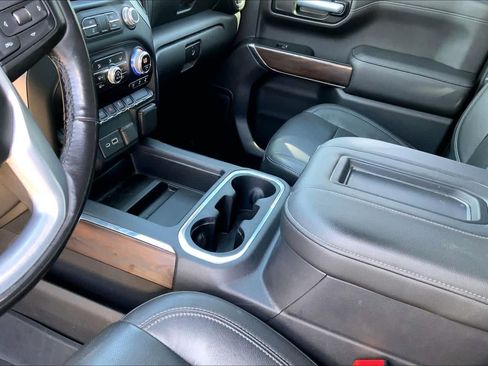 Used 2019 GMC Sierra 1500 SLT w/ SLT Premium Package AWD/4WD image 16