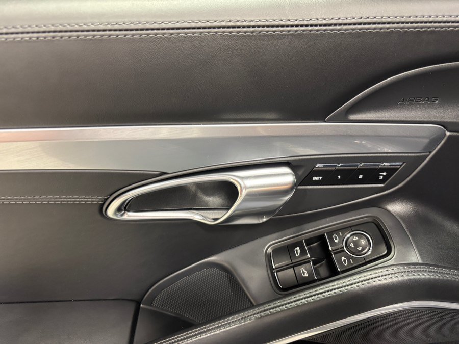 Used 2013 Porsche 911 Carrera 4S AWD/4WD image 9