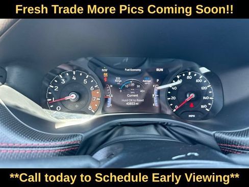 Used 2025 Jeep Compass Trailhawk AWD/4WD image 4
