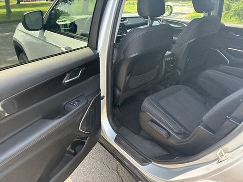 Certified 2021 Jeep Grand Cherokee L Laredo w/ Luxury Tech Group I image 22