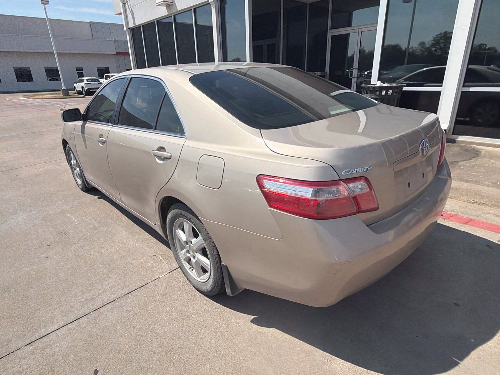 Used 2007 Toyota Camry LE FWD image 8