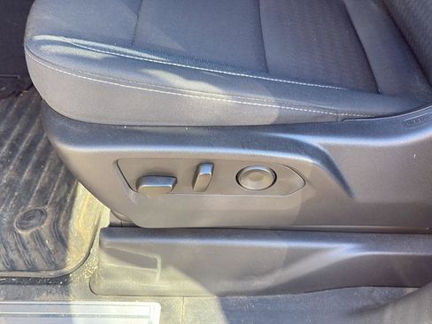 Used 2025 GMC Sierra 1500 Elevation image 11