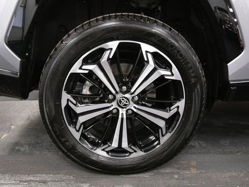 Used 2024 Toyota RAV4 XSE w/ Weather Package image 32