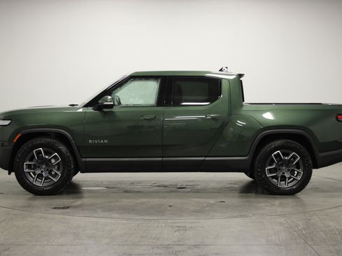 Used 2023 Rivian R1T Adventure image 5